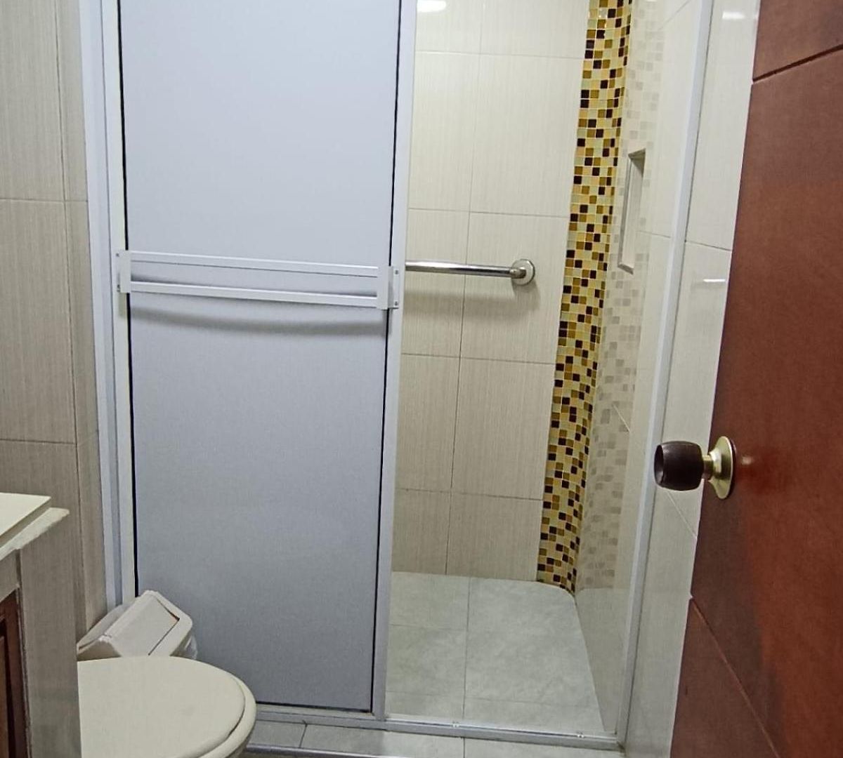 Estudio Piso 9 Apto 909 *